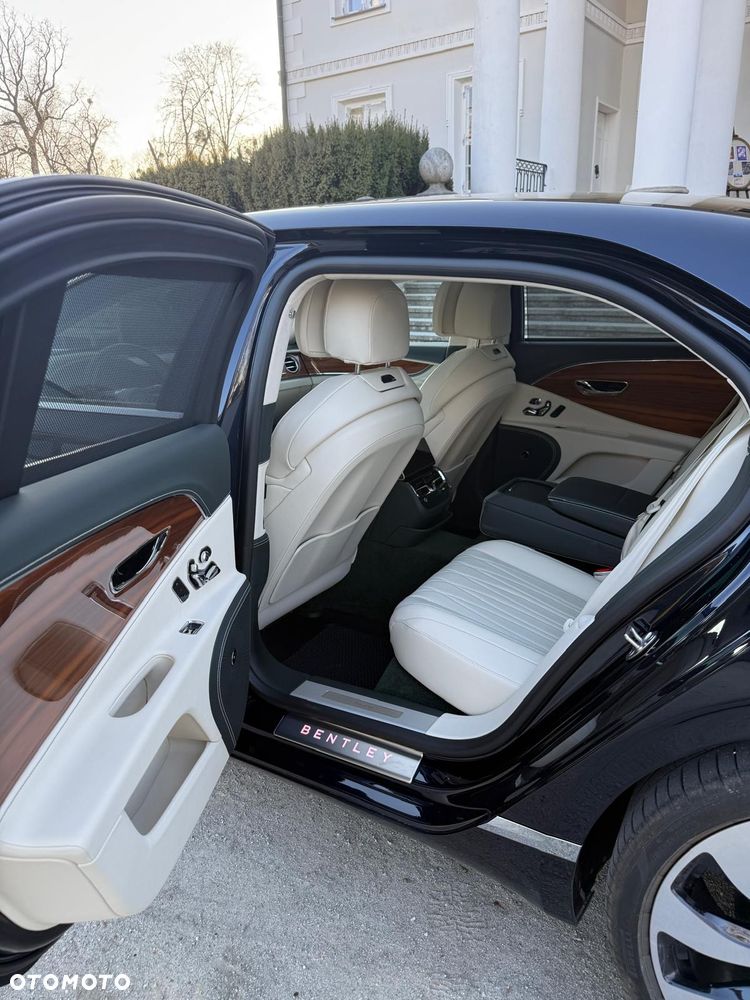 Bentley Flying Spur Azure - 3