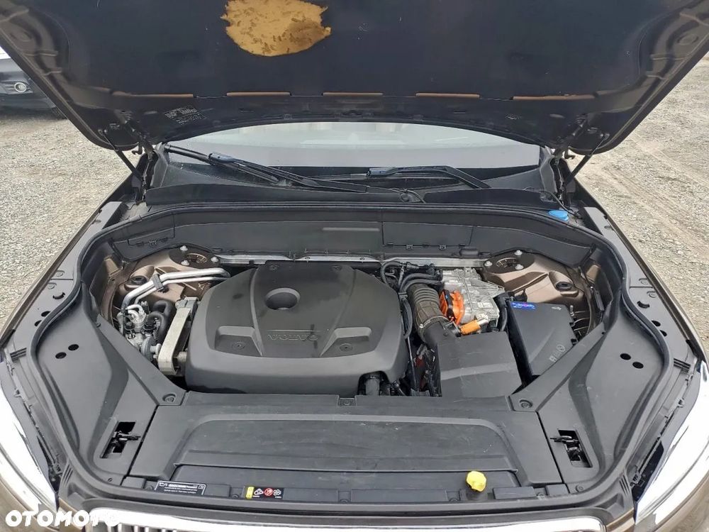 Volvo XC 90 T8 AWD Plug-In Hybrid Momentum 7os - 12