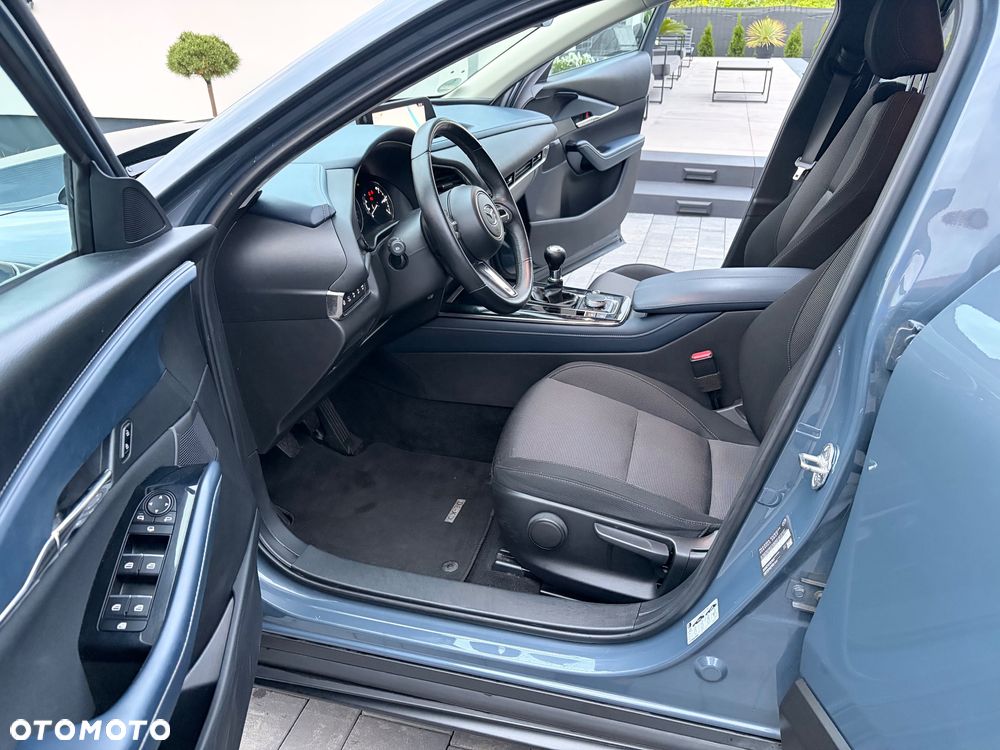 Mazda CX-30 2.0 mHEV Hikari 2WD - 17