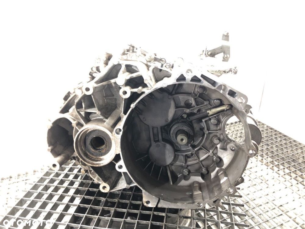 SKRZYNIA BIEGÓW  VW TRANSPORTER / CARAVELLE VI Autobus (SGB, SGJ, SHB, SHJ) 2015 - 2022 2.0 TDI 110 - 1