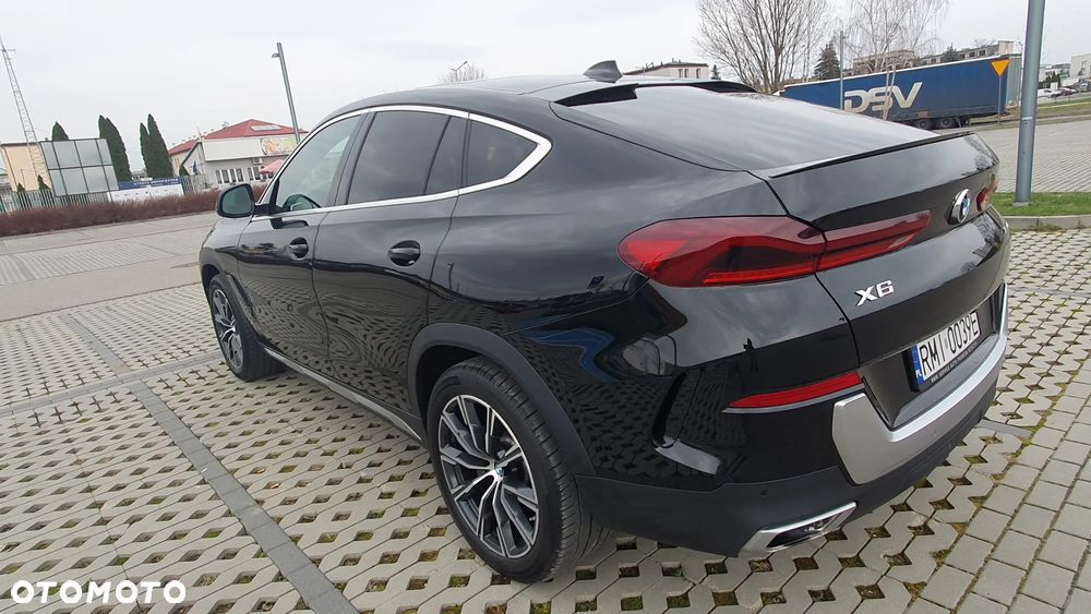 BMW X6 xDrive40i mHEV - 4