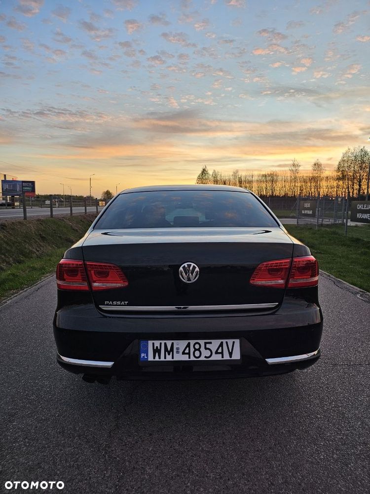 Volkswagen Passat 2.0 TDI Comfortline DSG - 26