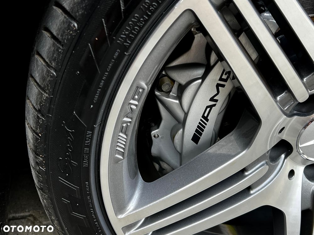 Mercedes-Benz SL 63 AMG - 22