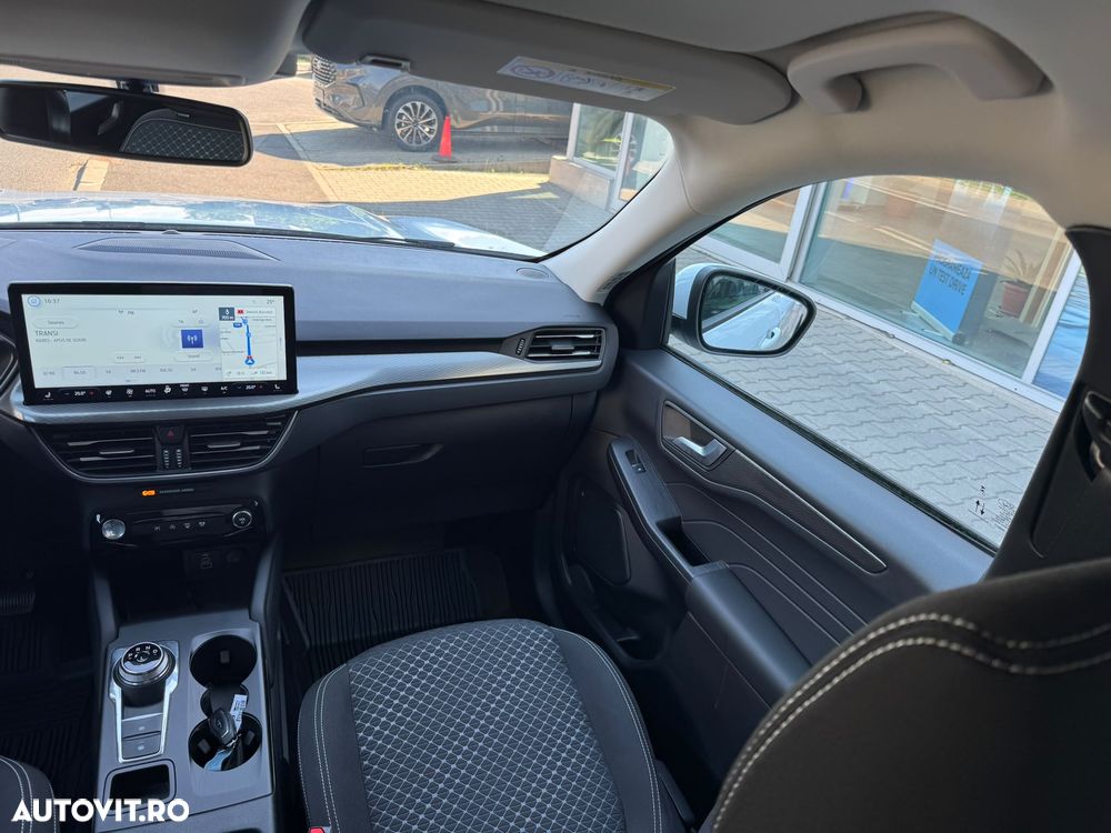 Ford Kuga 1.5 EcoBoost A8 FWD Titanium - 28
