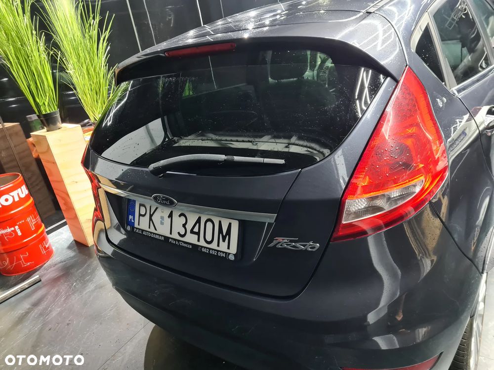 Ford Fiesta 1.25 Titanium - 23