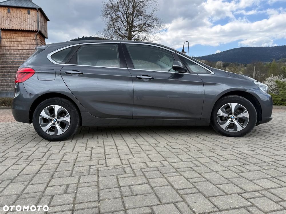 BMW Seria 2 216d - 4