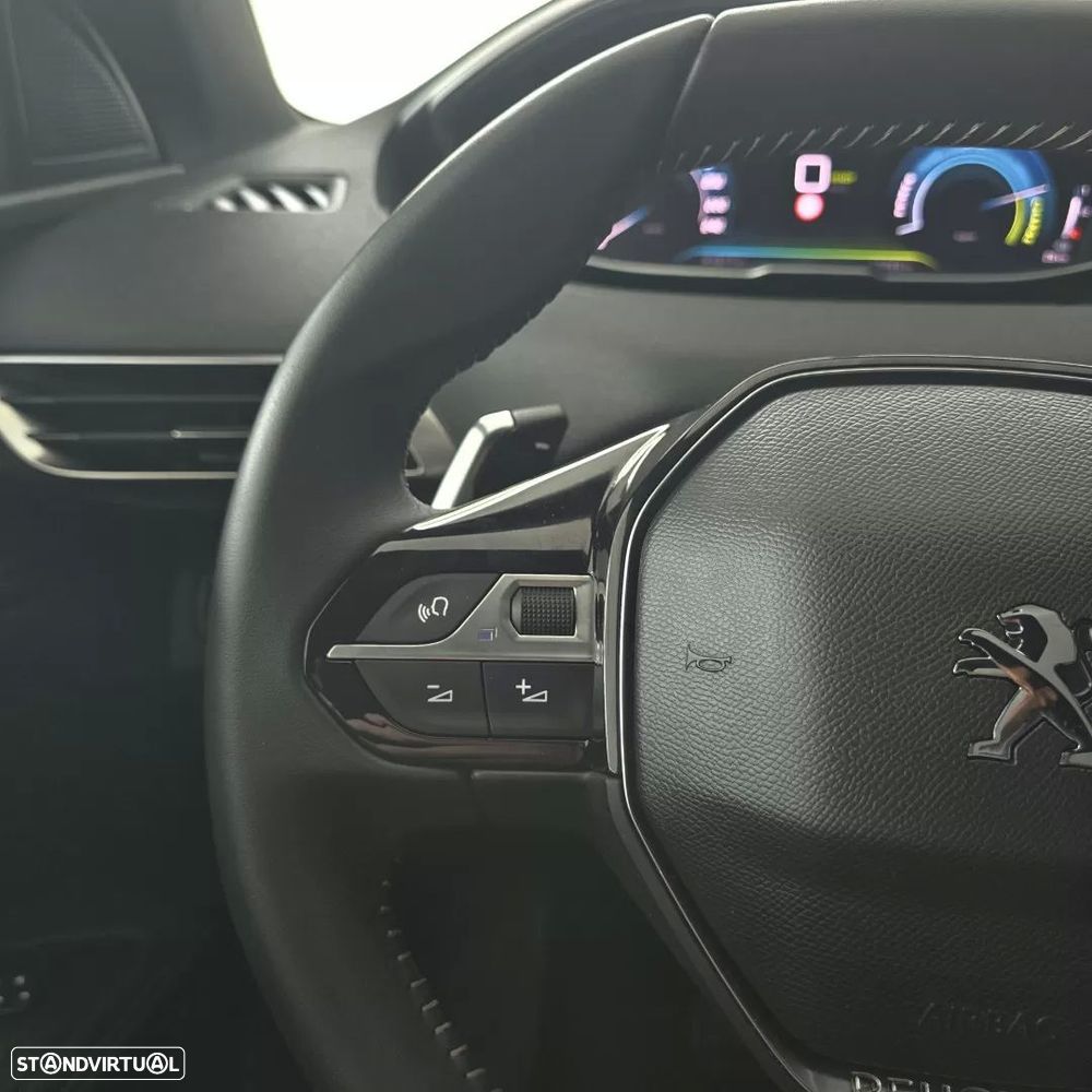 Peugeot 3008 1.6 Hybrid Allure Pack e-EAT8 - 26