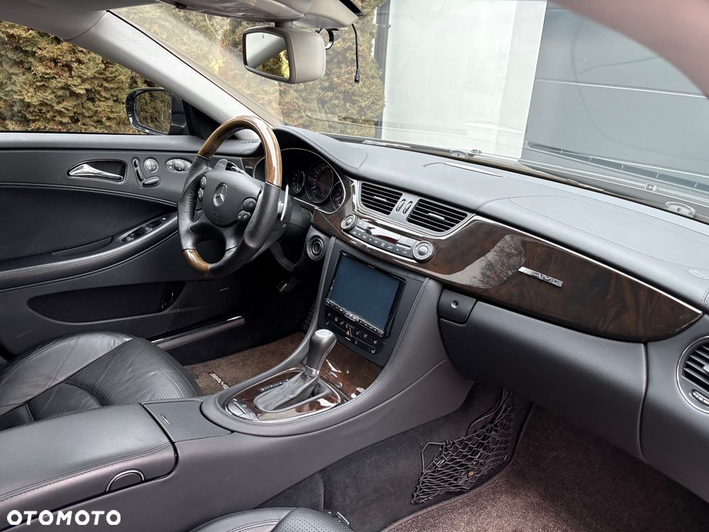 Mercedes-Benz CLS - 11