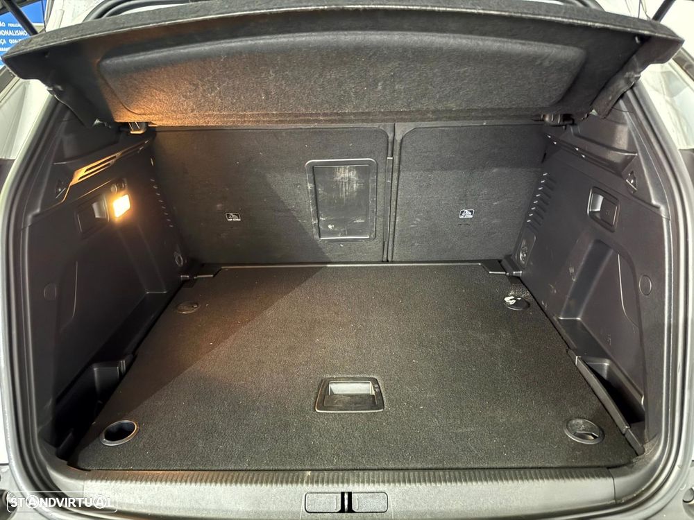 Peugeot 3008 1.5 BlueHDi Allure Pack EAT8 - 18