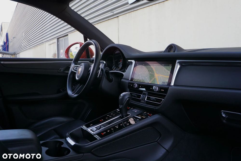 Porsche Macan Standard - 16