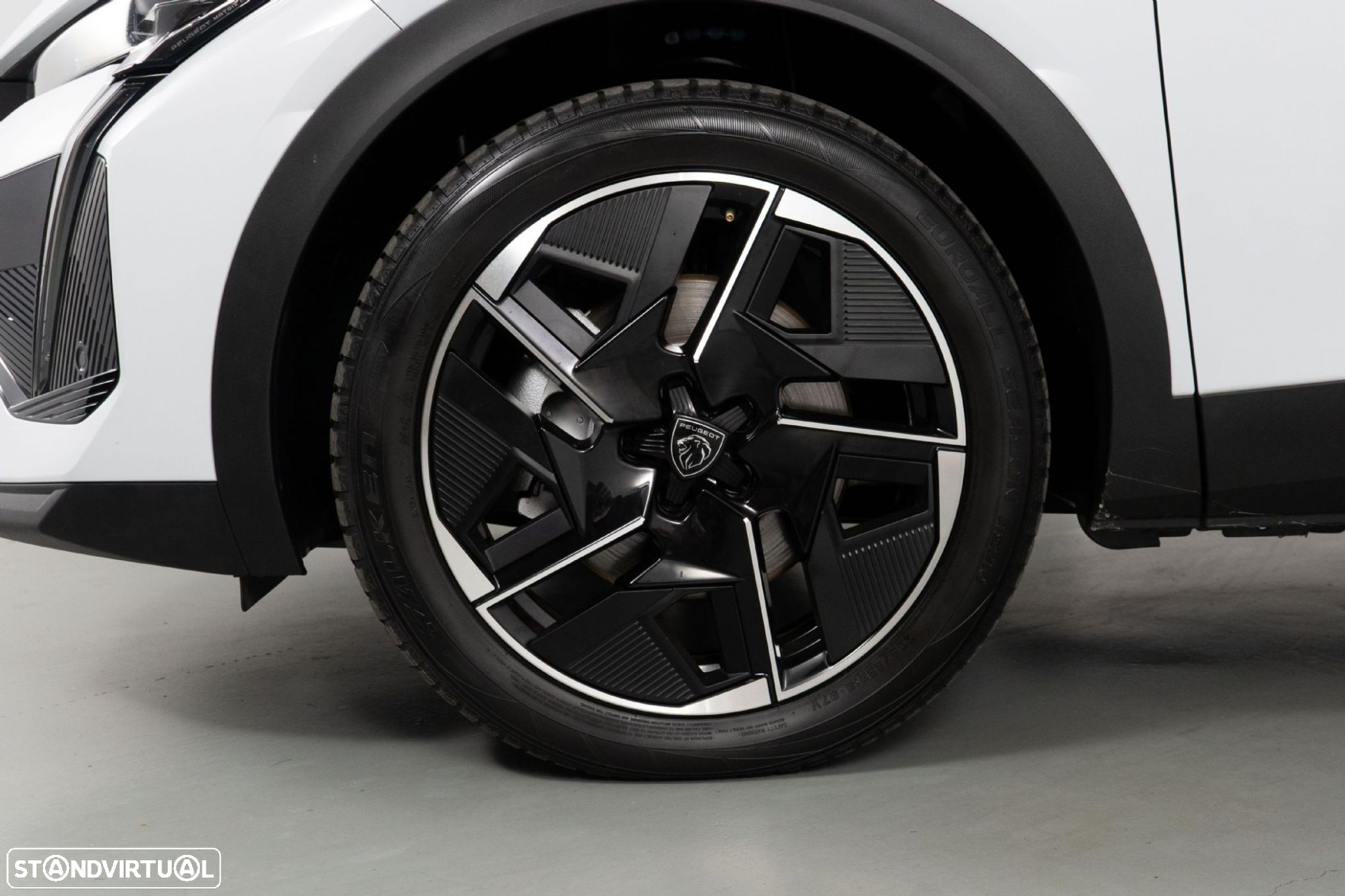 Peugeot 408 1.6 Hybrid GT e-EAT8 - 21