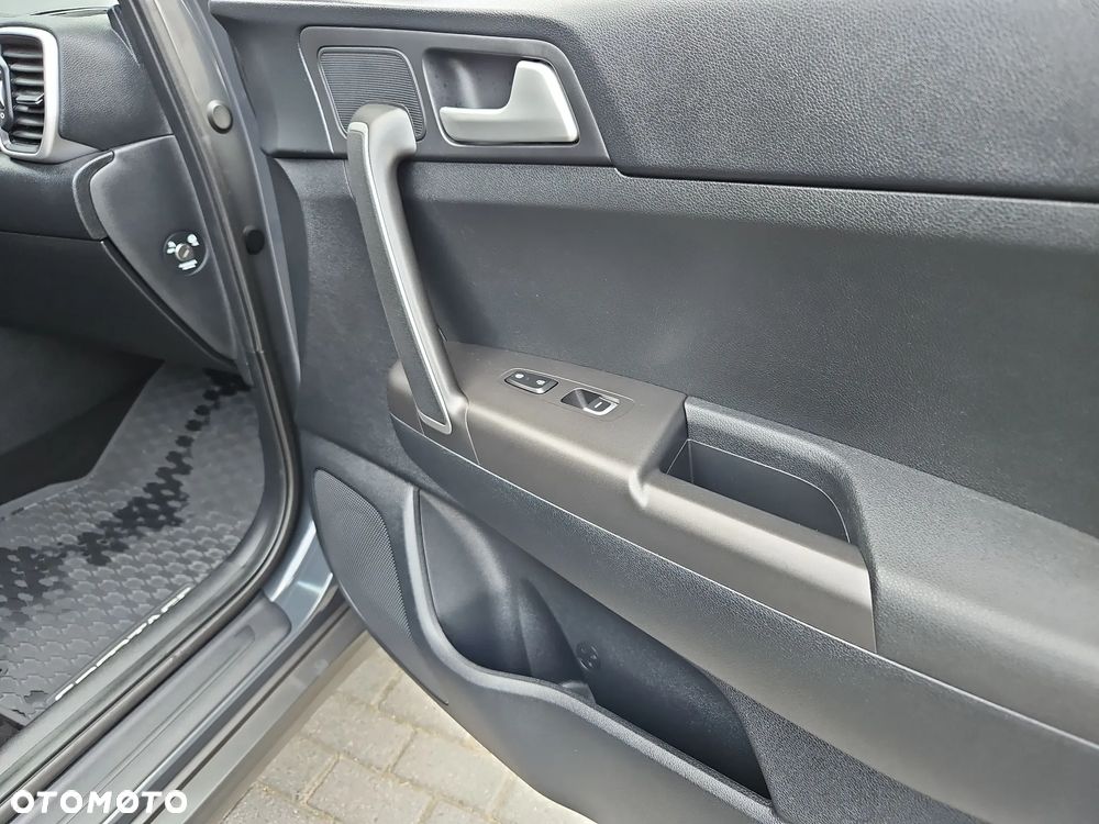 Kia Sportage 1.6 GDI M 2WD - 27