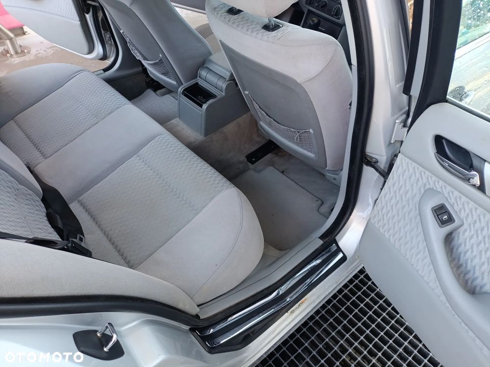 BMW Seria 3 - 39
