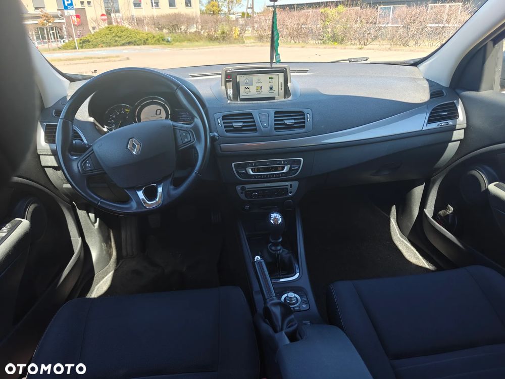 Renault Megane 1.6 16V 110 LIMITED - 17