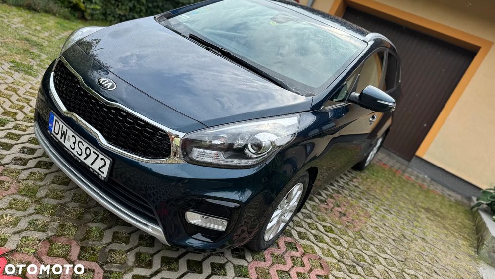 Kia Carens 1.7 CRDi Business Line 7DCT - 2