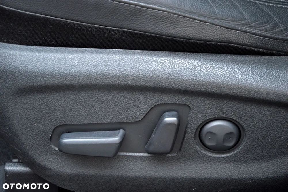 Hyundai Tucson 2.0 CRDI Premium 4WD - 19