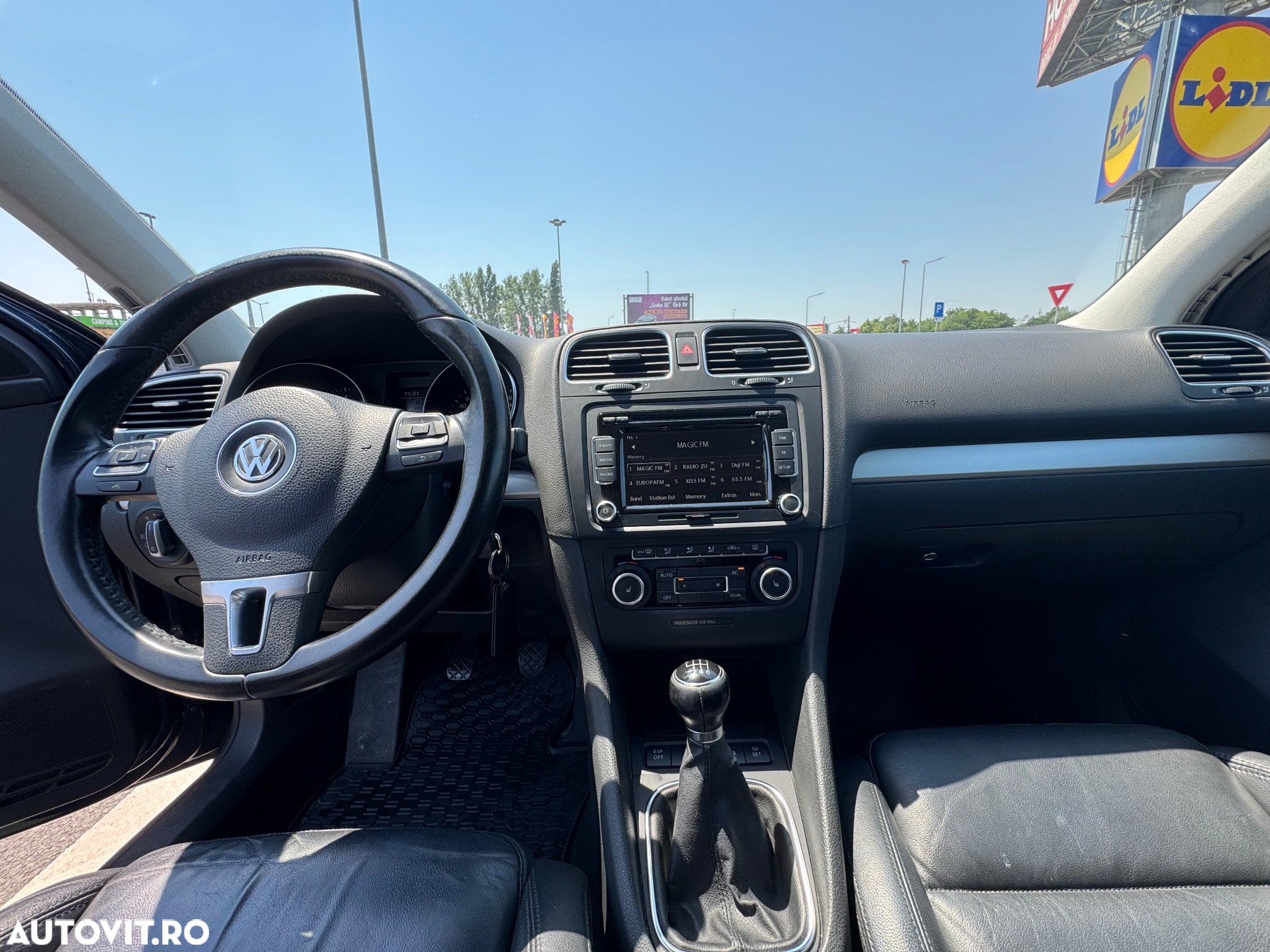Volkswagen Golf 1.4 TSI Highline - 14