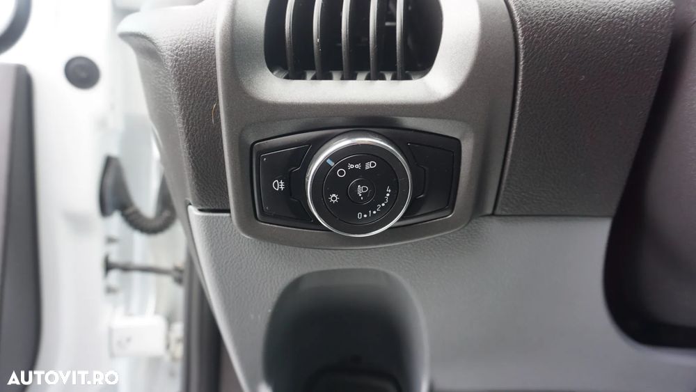 Ford Transit Custom - 14