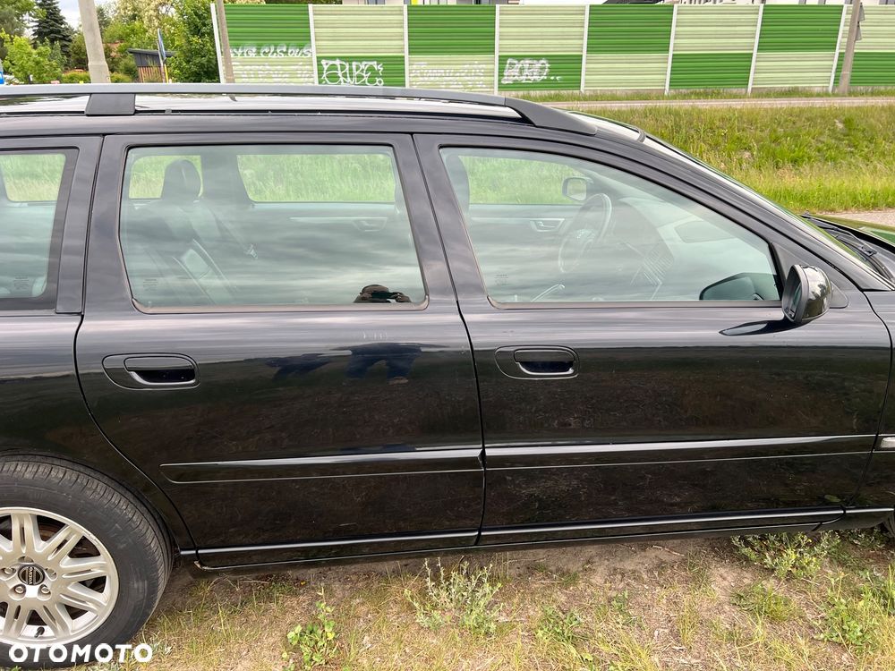 Volvo V70 D5 Momentum - 3