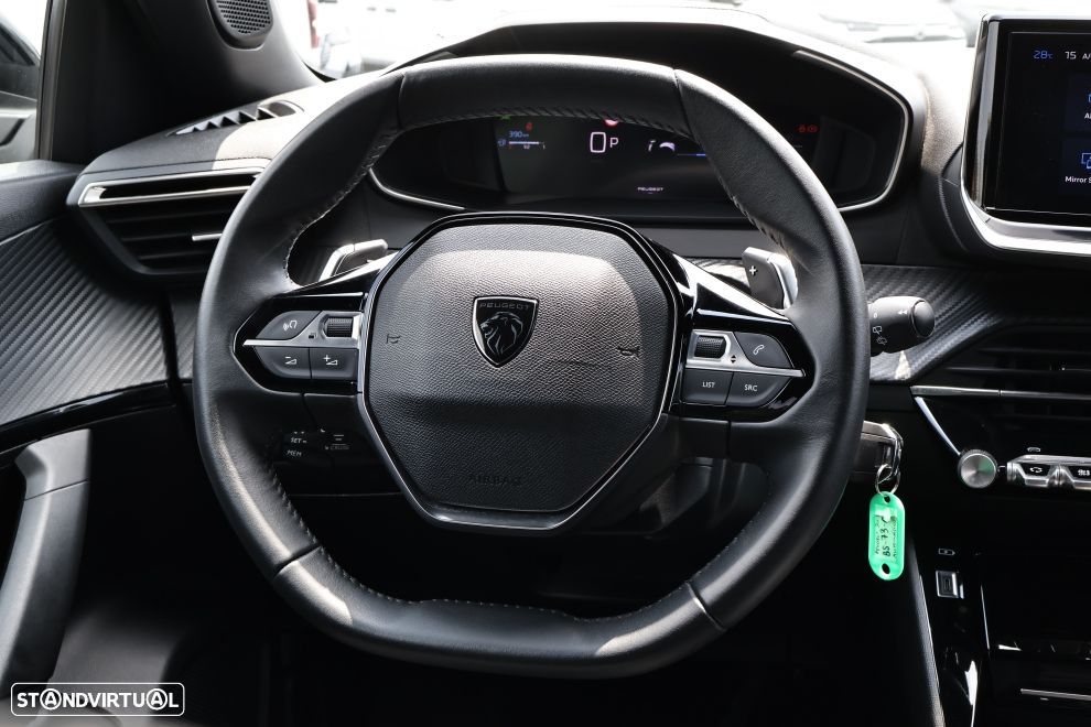 Peugeot 2008 1.2 Hybrid Allure e-DCS6 - 9