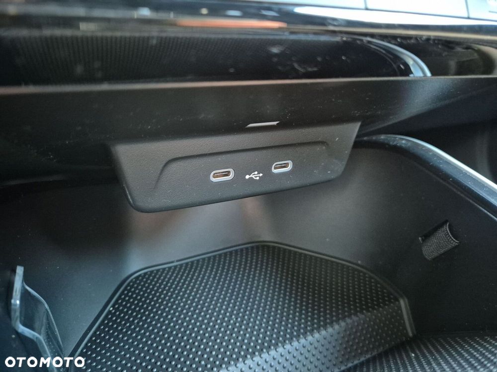 Skoda Fabia 1.5 TSI Monte Carlo DSG - 36