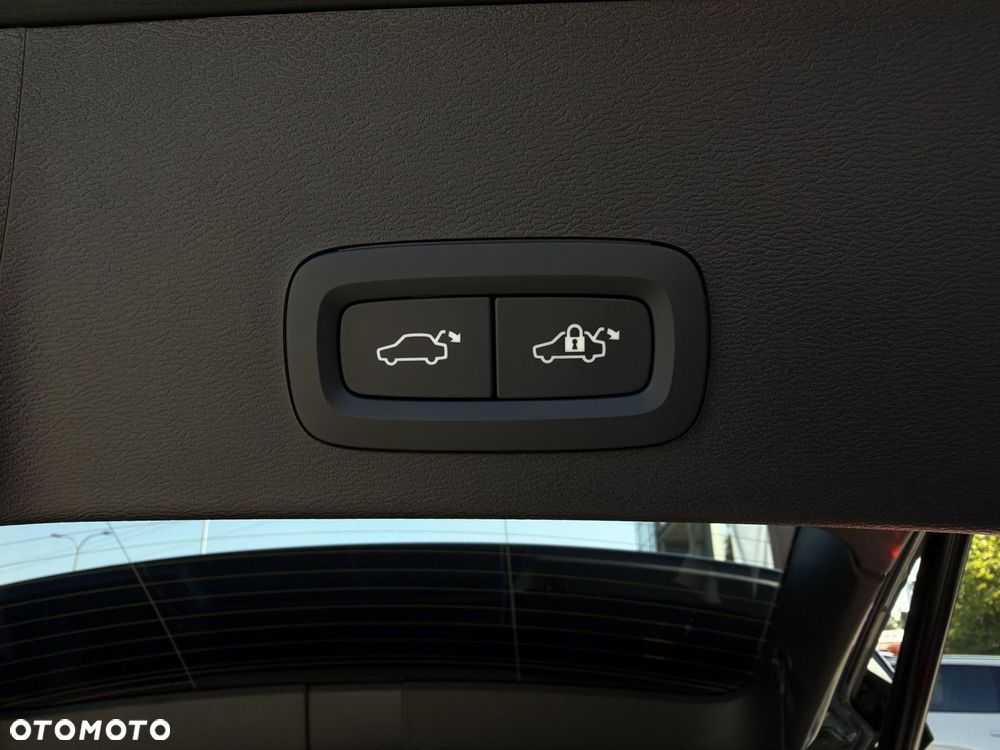 Volvo XC 40 - 28