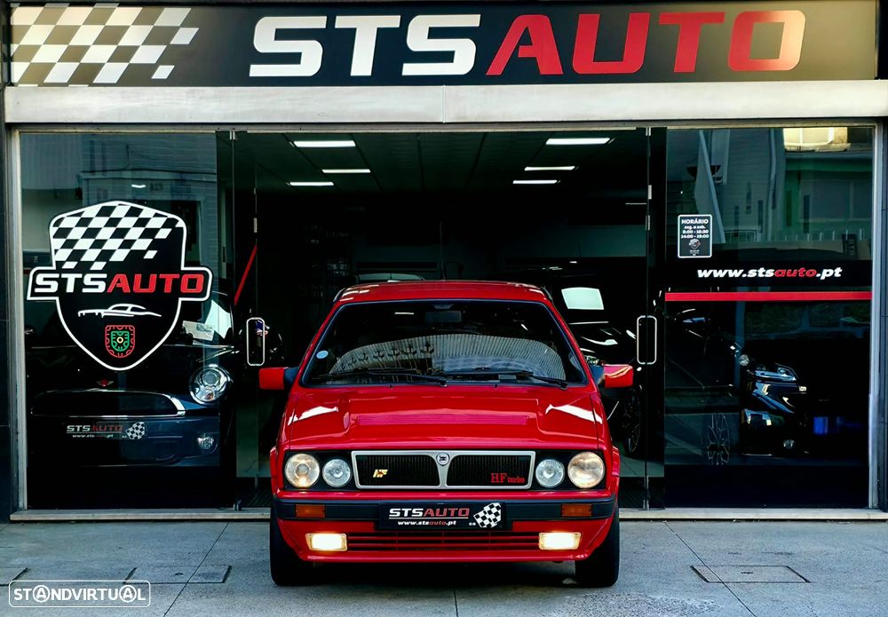 Lancia Delta 1.6 HF Turbo - 10