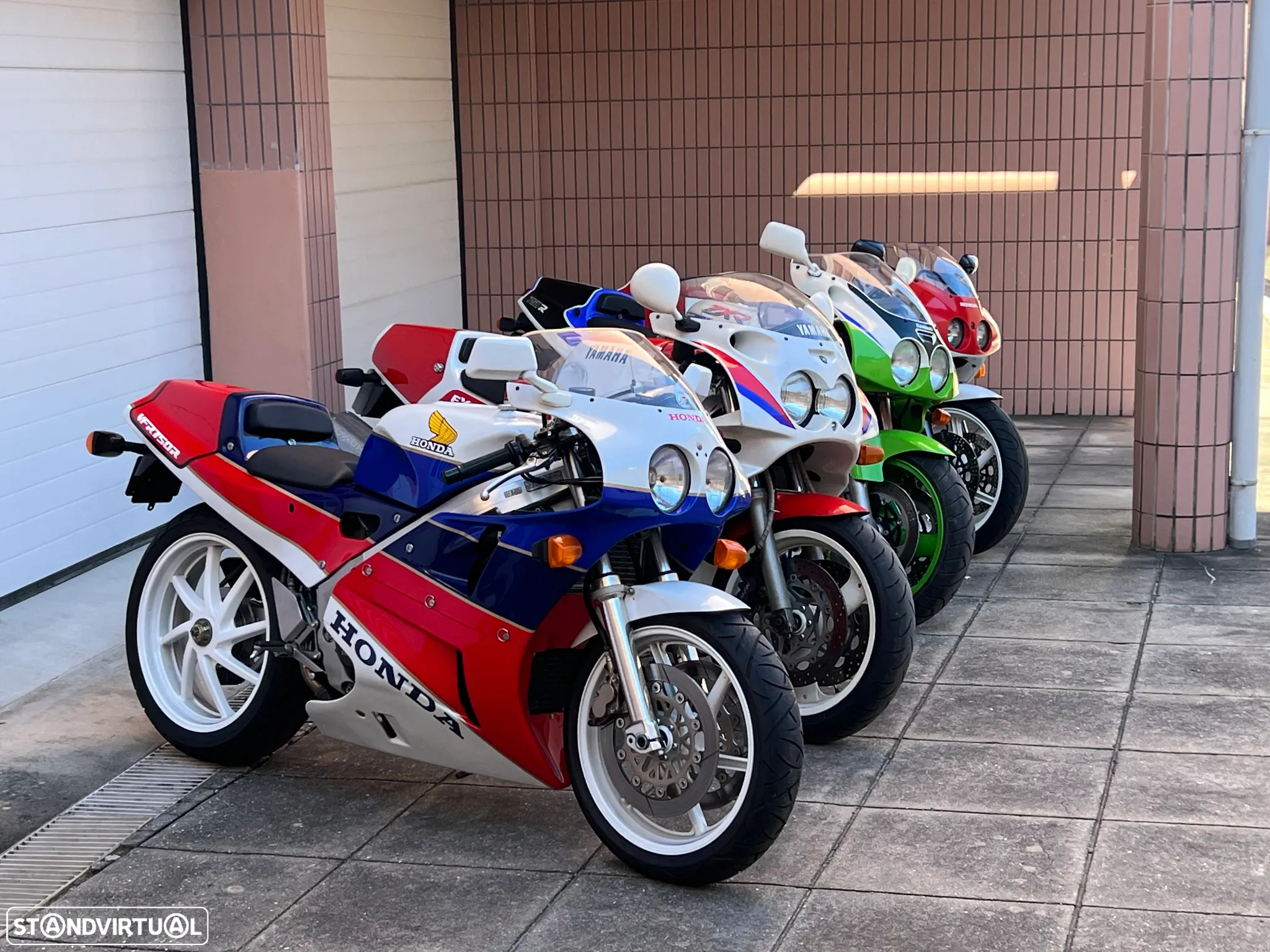 Honda VFR VFR400 NC30 - 10