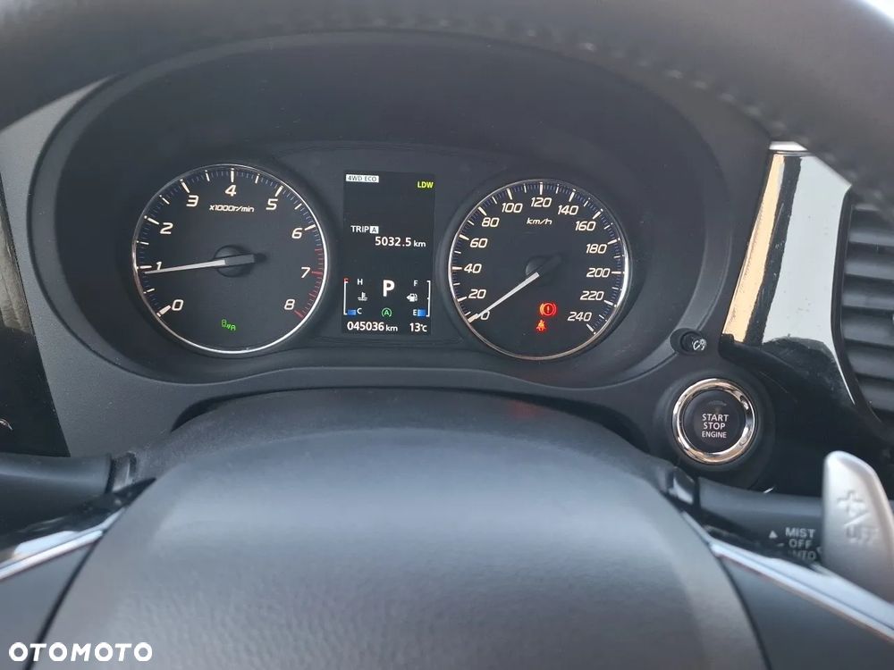 Mitsubishi Outlander 2.0 Instyle SDA 4WD CVT - 13