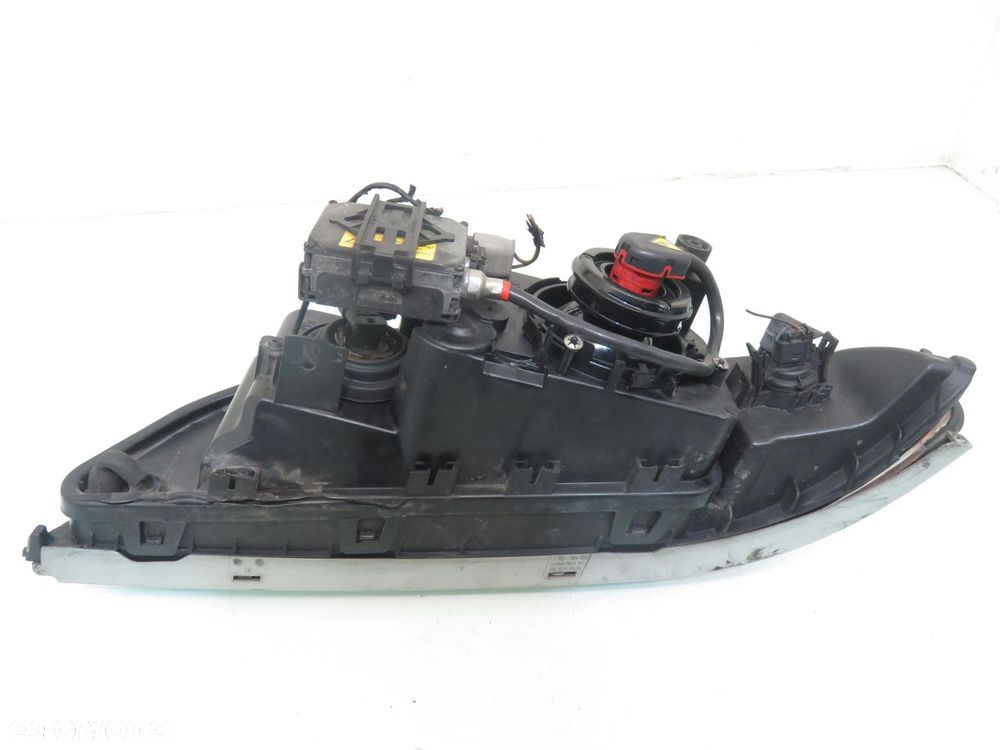 LAMPA PRAWA PRZEDNIA BMW E39 XENON 5DV00776029 - 7