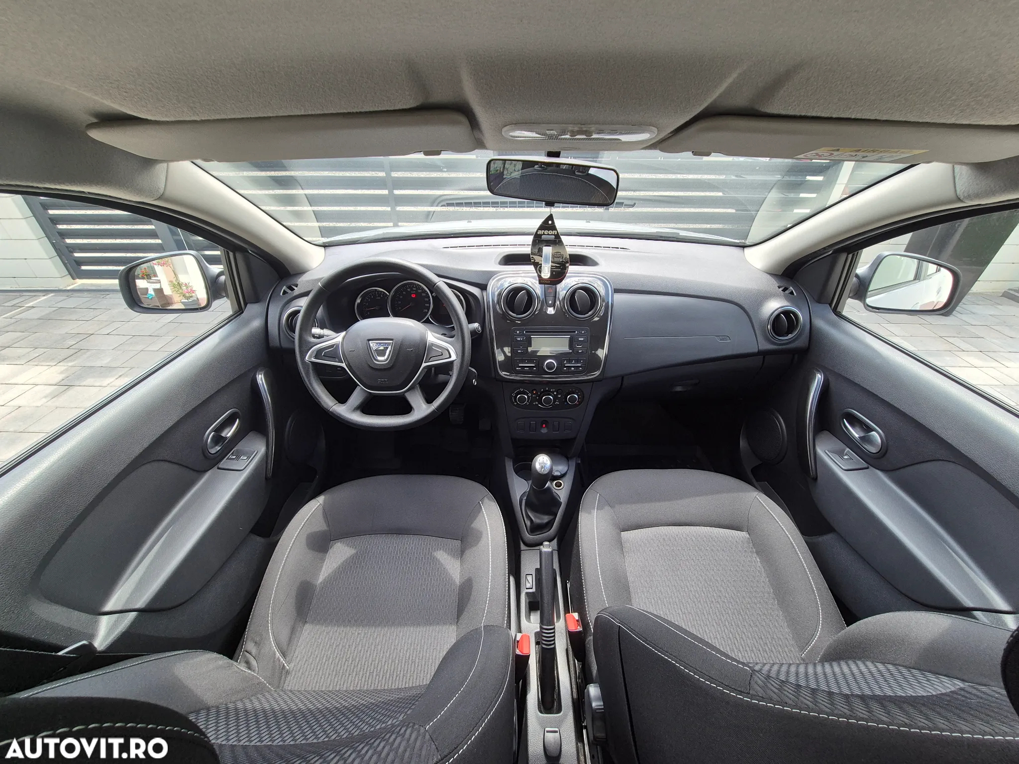 Dacia Logan 1.5 75CP Laureate - 9