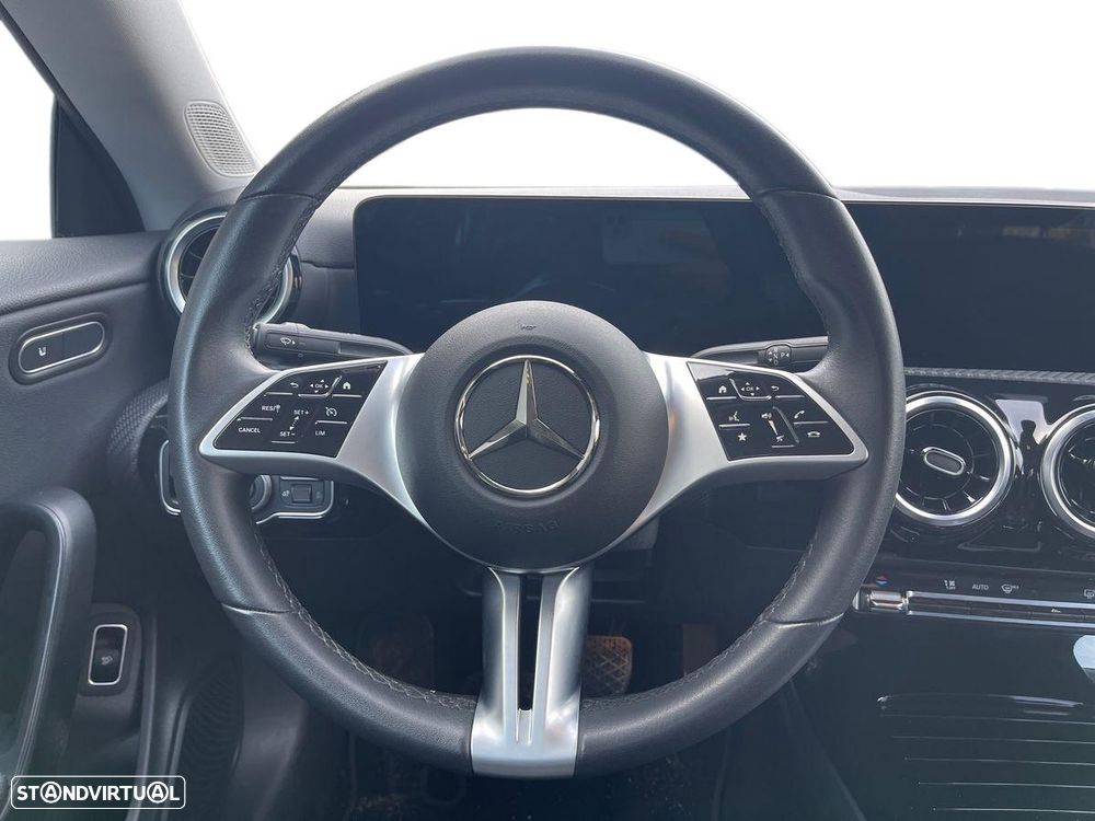 Mercedes-Benz CLA 180 d Style Plus Aut. - 13