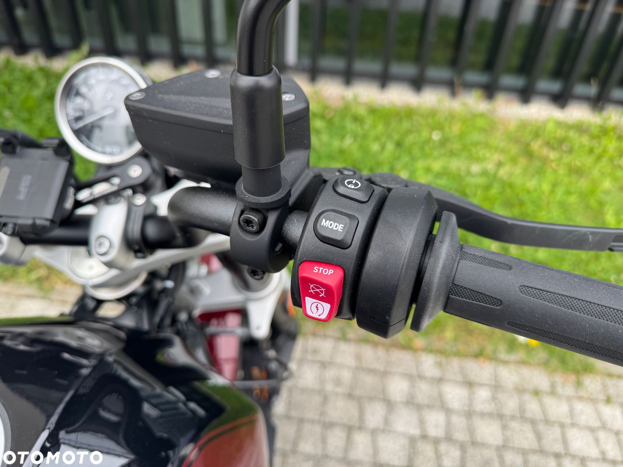 BMW R - 6