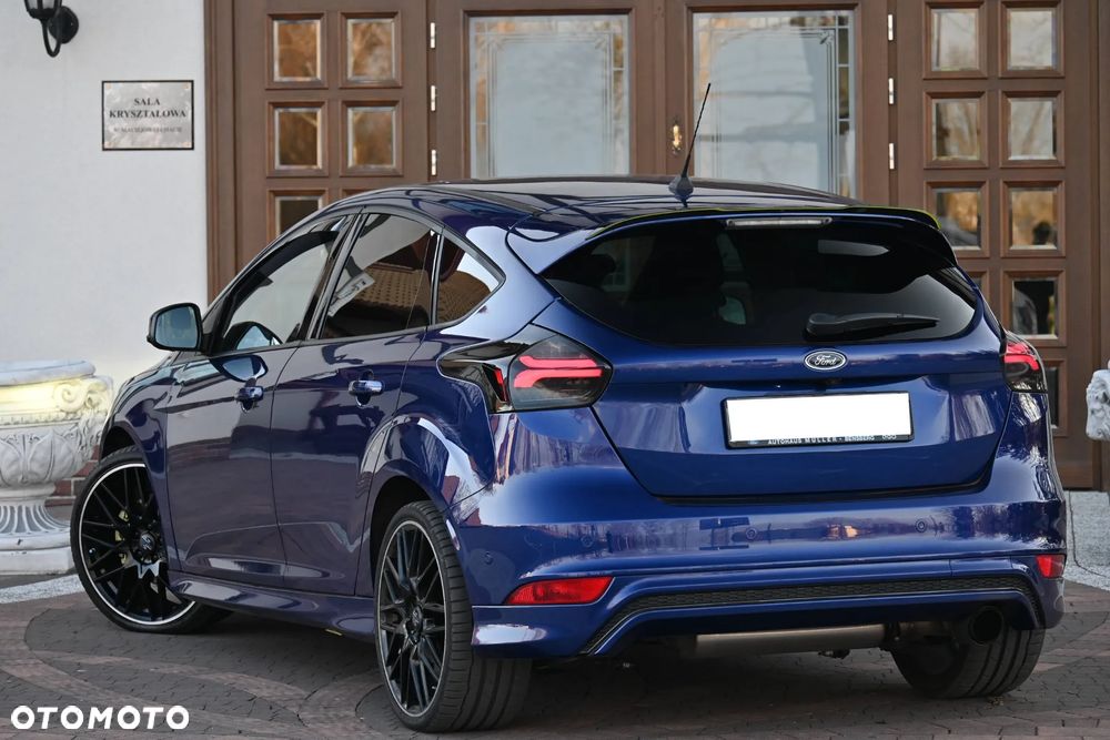 Ford Focus SW 1.5 EcoBoost S&S ST-LINE - 14
