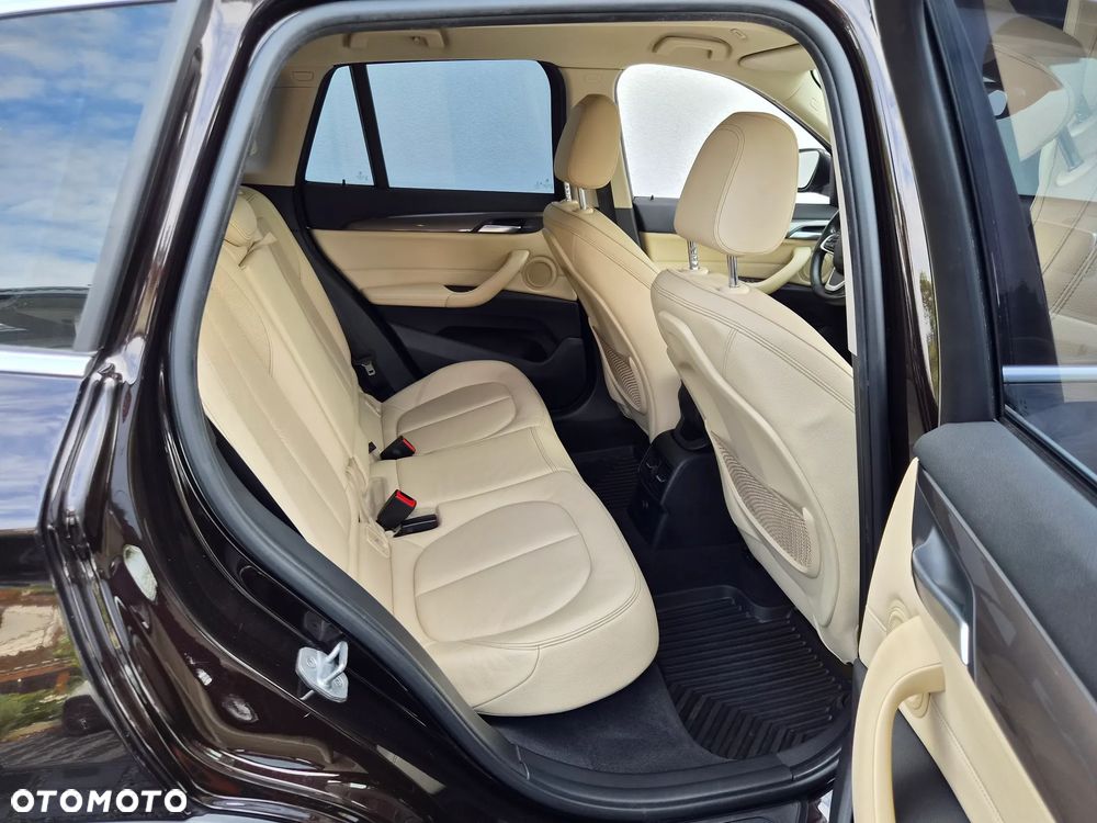 BMW X1 xDrive18d xLine sport - 21