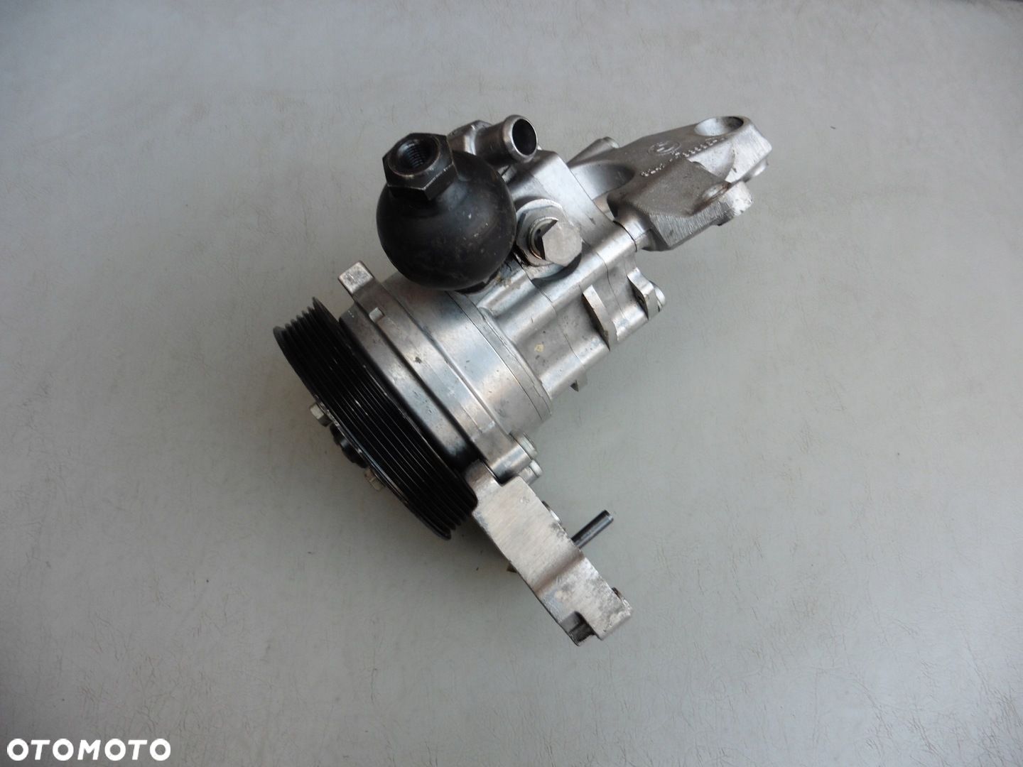 Pompa wspomagania 6760074 BMW 7 E60 E65 E66 DYNAMIC DRIVE 3,0D - 1