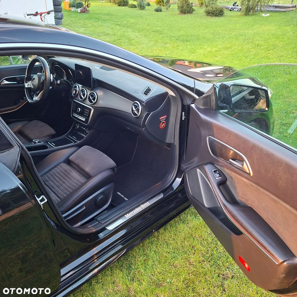 Mercedes-Benz CLA - 25