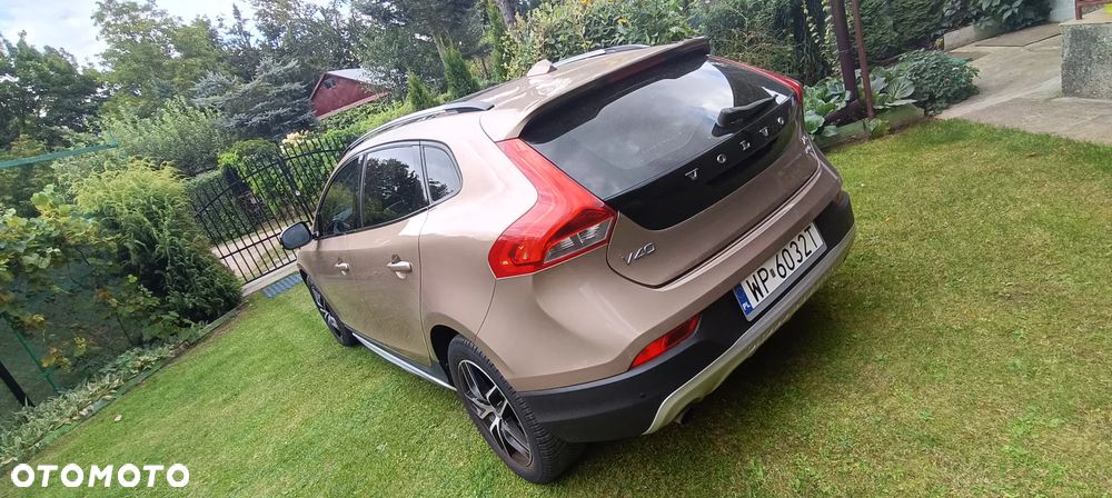 Volvo V40 Cross Country T5 Summum - 17