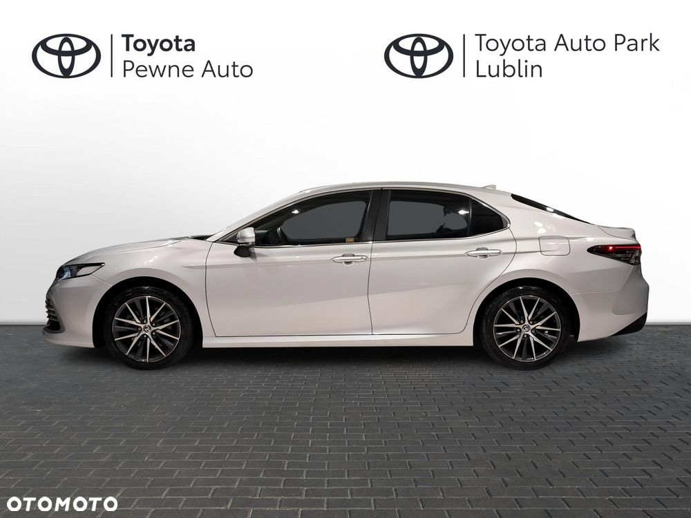 Toyota Camry 2.5 Hybrid Prestige CVT - 2