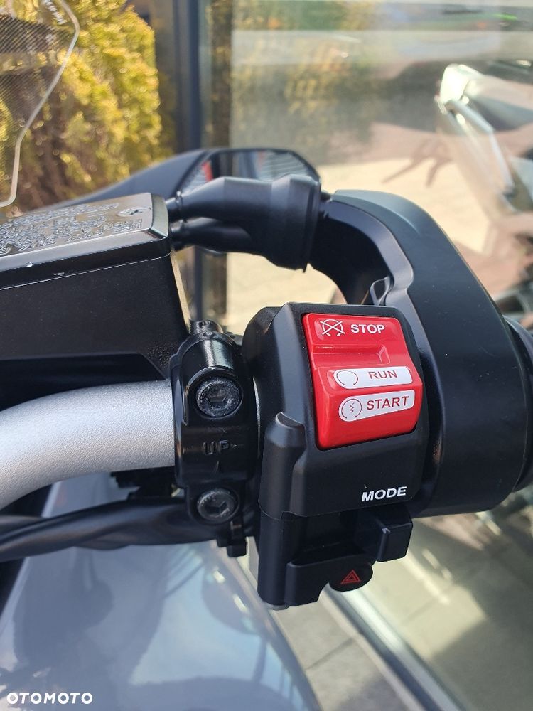 Yamaha NIKEN - 19