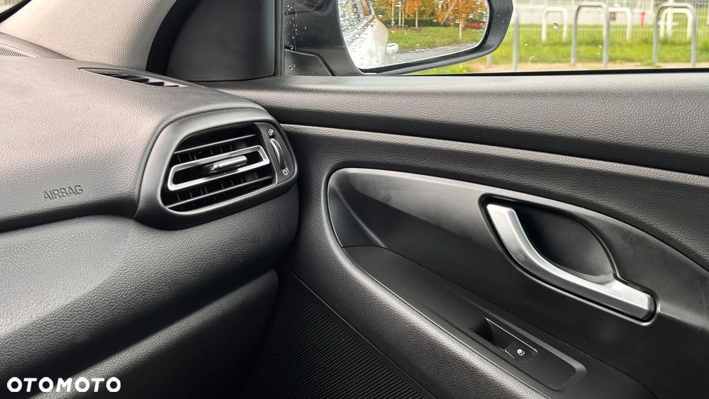 Hyundai i30 1.0 T-GDI Smart - 22