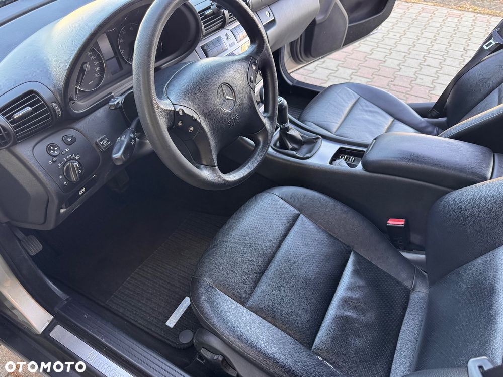 Mercedes-Benz Klasa C 180 T Kompressor Elegance - 6