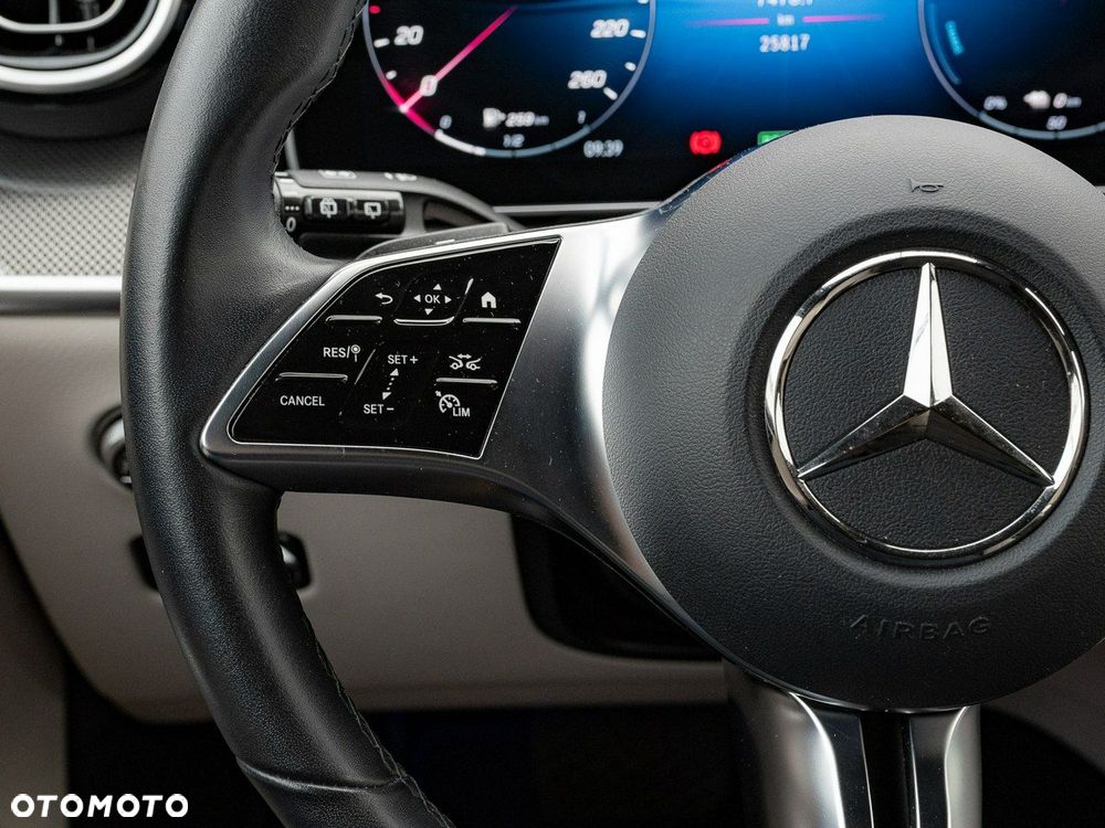 Mercedes-Benz GLC - 16