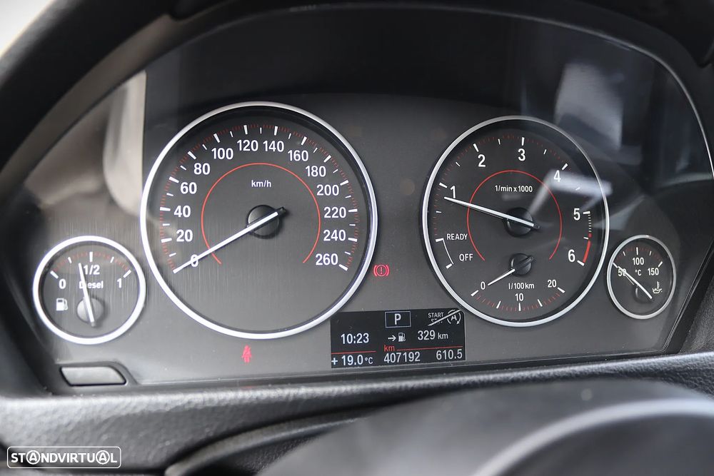 BMW 318 d Aut. Luxury Line - 19