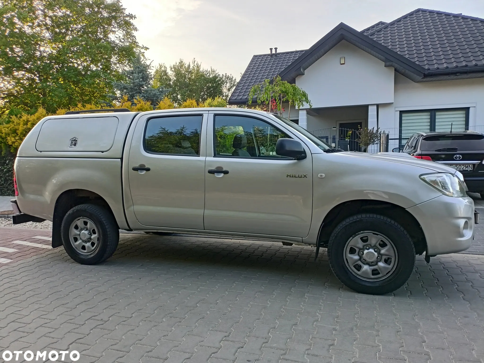 Toyota Hilux 2.5 D-4D DLX - 8