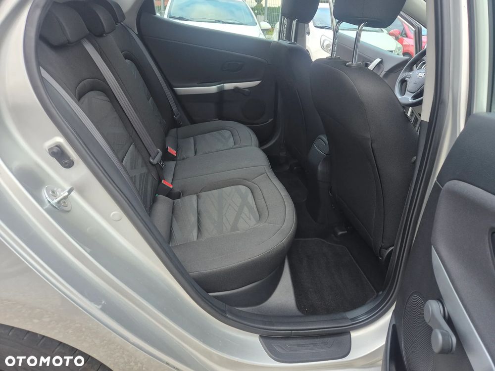 Kia Ceed - 22