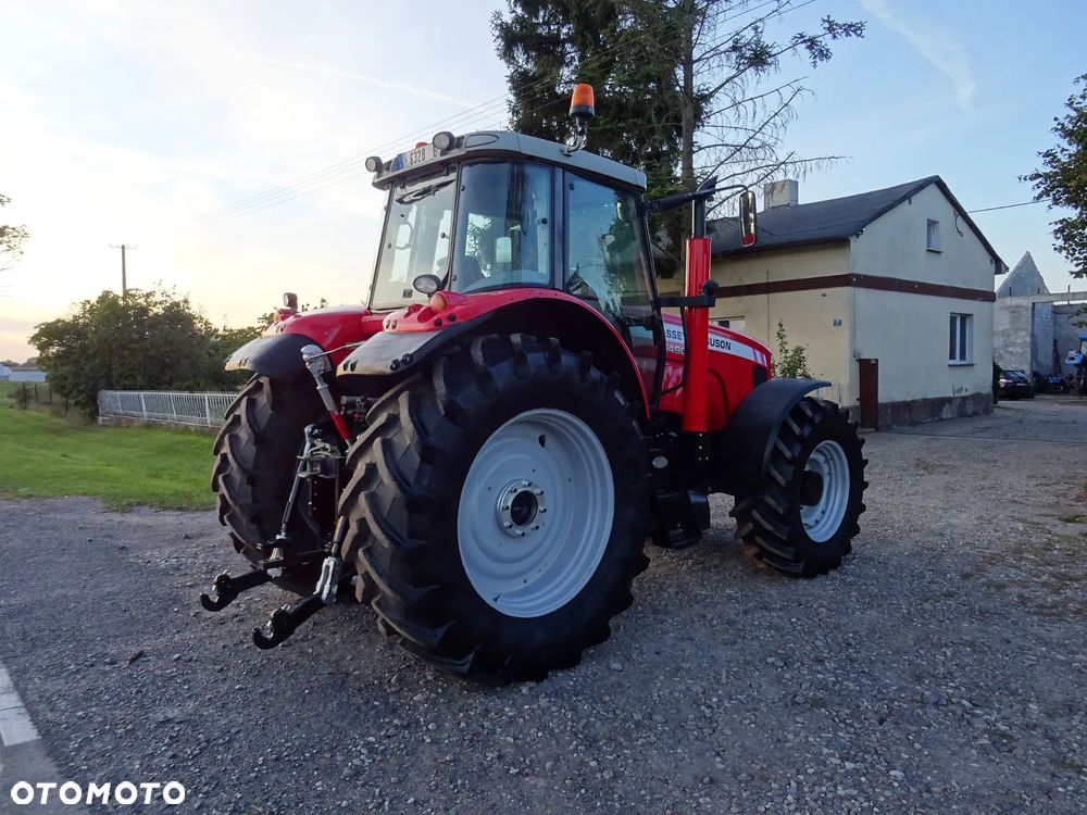 Massey Ferguson - 4