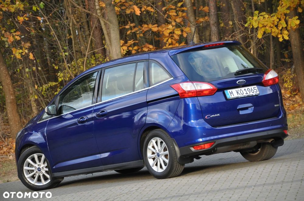 Ford Grand C-MAX - 19