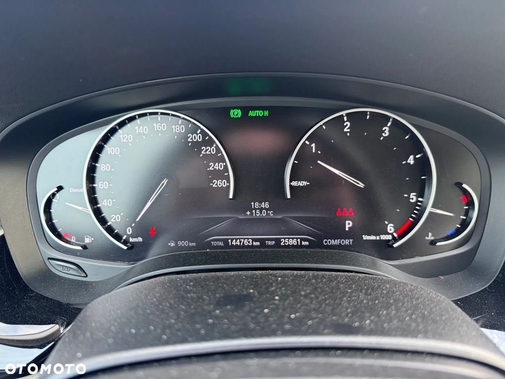 BMW Seria 5 520d Luxury Line - 22