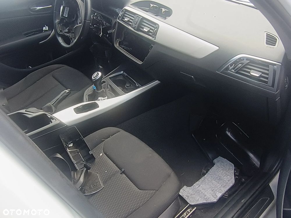 BMW Seria 1 118i Edition Metropolitan - 8